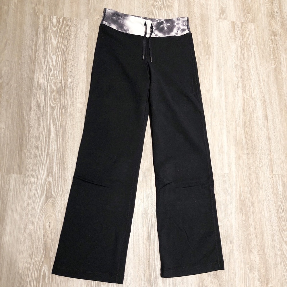 Lululemon Leggings wide straight great condition